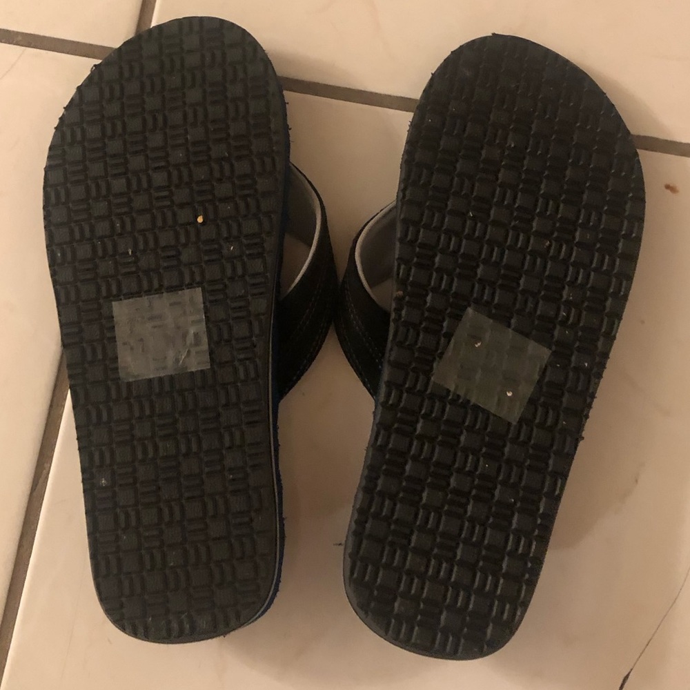 Sandals - Picture 2 of 2